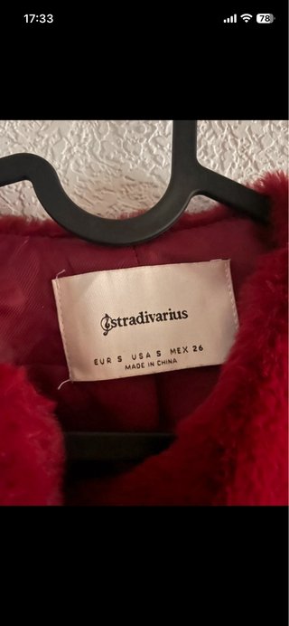 Chaqueta pelo roja