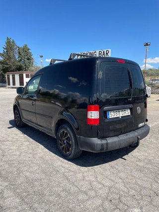 Volkswagen Caddy Negra