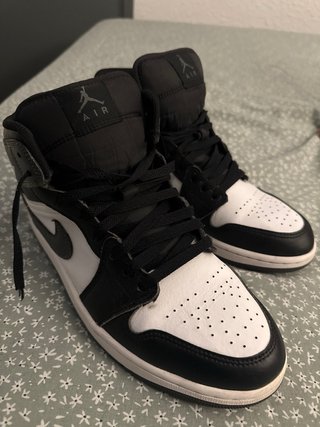 Zapatillas Jordan Mid Negro Blanco