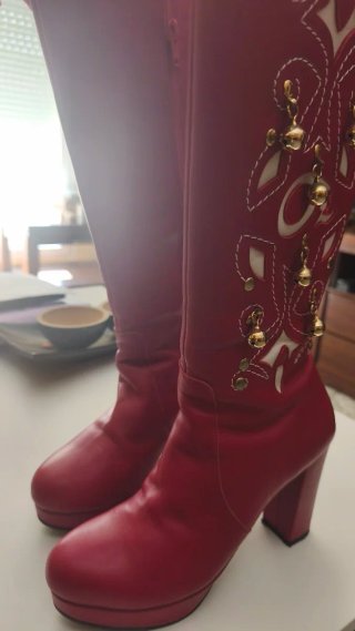 Botas Zíngara Rojas fiestas moros Elda. Talla 37/8