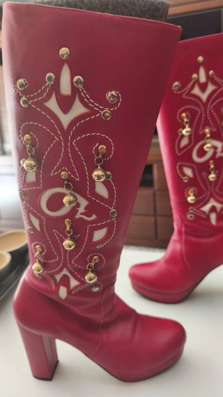 Botas Zíngara Rojas fiestas moros Elda. Talla 37/8