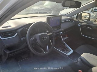 TOYOTA RAV4 2.5l 220H Advance
