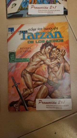 4 cómics de superhéroes