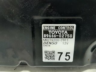 Toyota 8966602750 centralita motor corolla 1104579