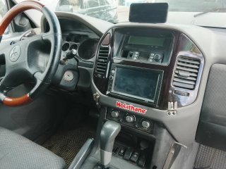 Mitsubishi Montero 2003