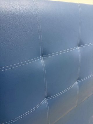 Cabezal de cama azul