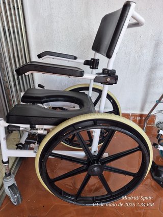 Silla de ruedas Moretti y andador