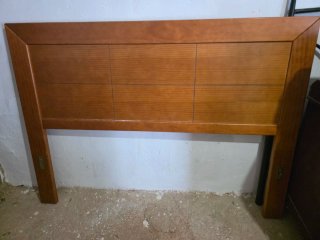 Cabecero de cama de madera