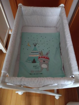 Cuna de bebé y hamaca infantil