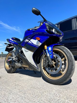 Yamaha R1