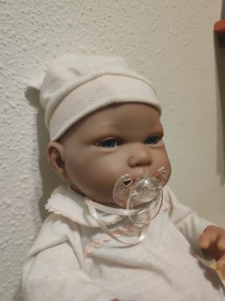 Muñeca Bebé Antonia de Juan