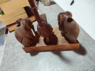 Soporte Kora Madera Elefantes Tallados