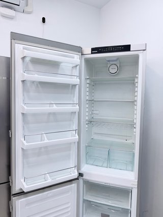 FRIGORÍFICO COMBI LIEBHERR INOX 2 MTS NO FROST A+
