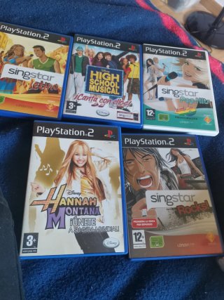 Pack 4 Juegos PS2 Música: Singstar y Hannah Montan