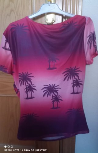 Camiseta Minueto Palmeras Rosa y Morado