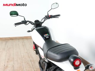 YAMAHA XSR 125 LEGACY
