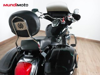 SUZUKI INTRUDER C 800