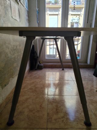Mesa de estudio IKEA blanca