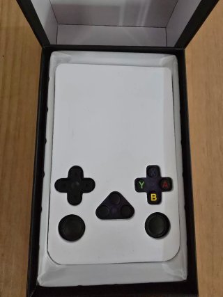 Consola R36S Videojuegos Nueva