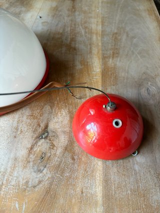 Lampada a sospensione vetro bianco e rosso