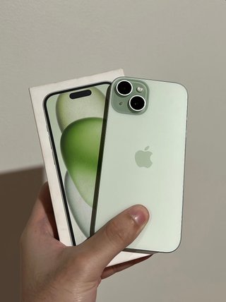 iPhone 15 - 94% Batería