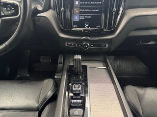 Volvo XC60 2.0 T8 AWD Business Plus Auto