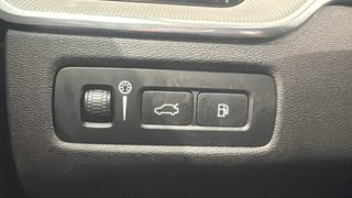 Volvo XC60 2.0 T8 AWD Business Plus Auto