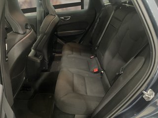 XC60 2.0 B4 D Momentum Pro Auto
