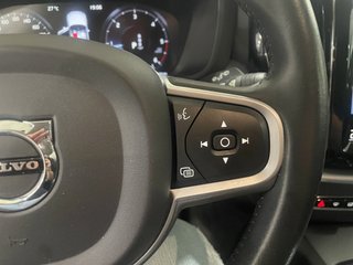 XC60 2.0 B4 D Momentum Pro Auto