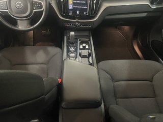 XC60 2.0 B4 D Momentum Pro Auto