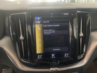 XC60 2.0 B4 D Momentum Pro Auto