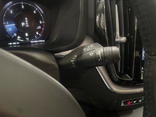XC60 2.0 B4 D Momentum Pro Auto