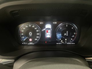 XC60 2.0 B4 D Momentum Pro Auto