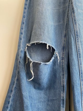 Jeans vita alta wide leg strappati