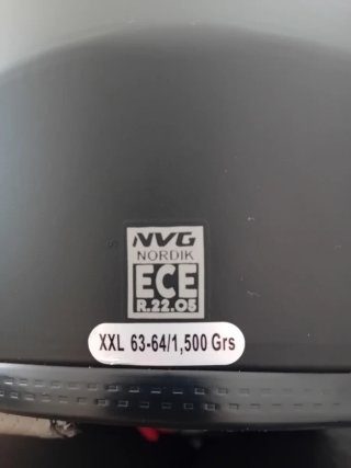 Casco de moto negro