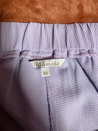 Falda pantalón morada con volantes