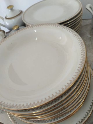 Servizio Piatti da 12 Ceramica Bianca e oro