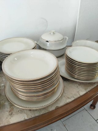 Servizio Piatti da 12 Ceramica Bianca e oro