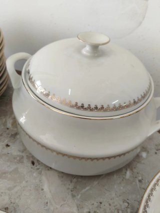 Servizio Piatti da 12 Ceramica Bianca e oro