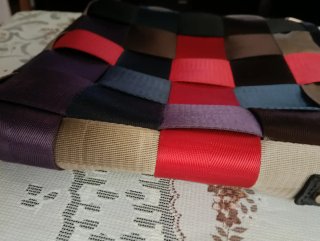 Bolso de mujer multicolor tejido