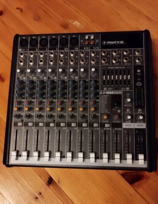 Mesa de Sonido Mackie ProFX12