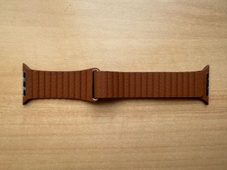 Apple Watch 44mm. Saddle Brown Leather Loop L