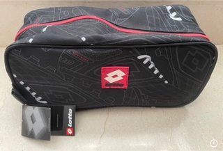 Zapatillero Lotto Negro con diseño de zapatillas