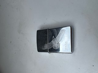 Los dos mecheros Zippo
