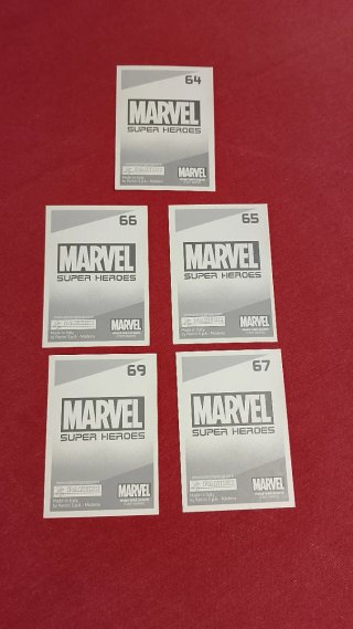 Lote 40 Cromos Marvel Super Heroes 2017