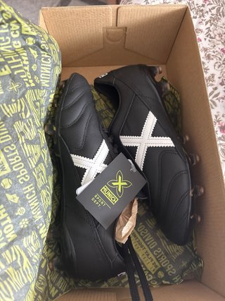 Botas Fútbol Munich Mundial 2.0 FG 33
