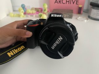 Cámara Nikon D3500 + Objetivo 18-55mm + Accesorios
