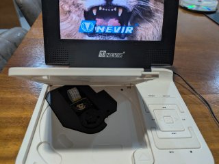 Reproductor DVD Portátil Nevir