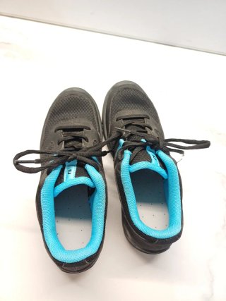 Scarpe da trekking nere e blu