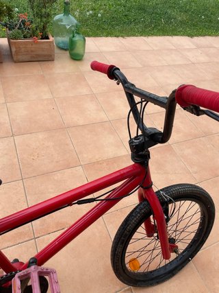 Bicicleta BMX Roja